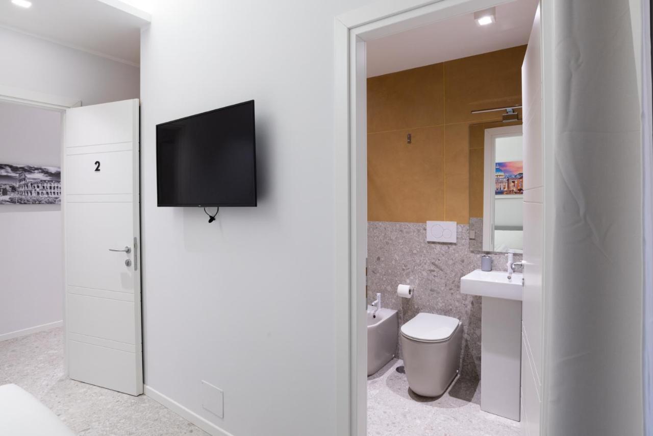 White Home Suite And Rooms Rom Eksteriør billede