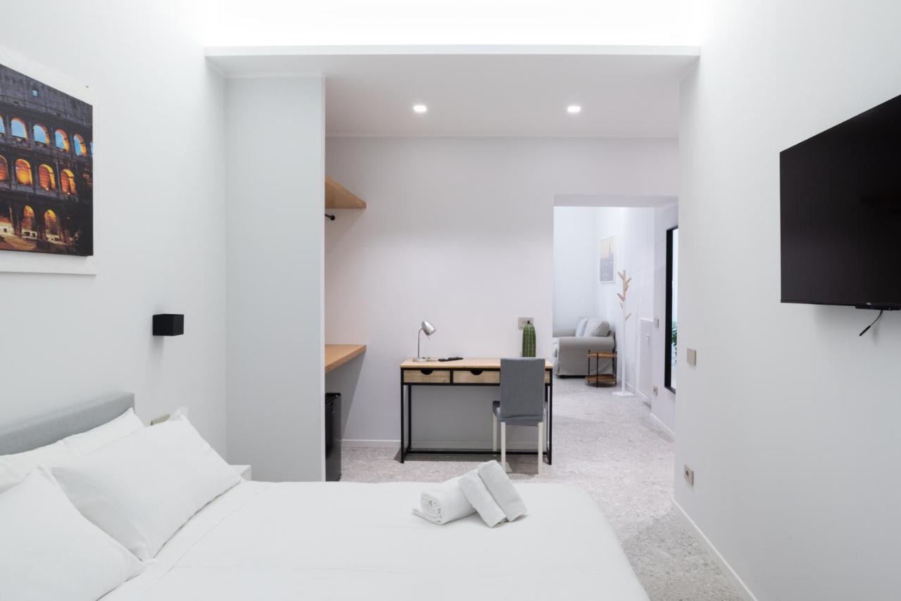 White Home Suite And Rooms Rom Eksteriør billede